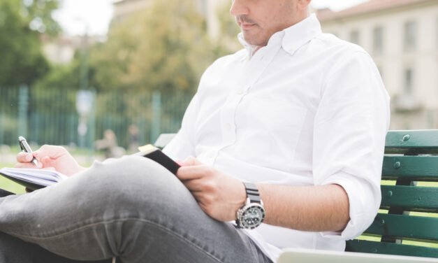 Winning Over Your Neighborhood: Effective HyperLocal Email Strategies for Small Businesses