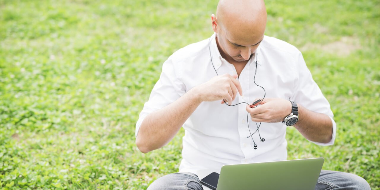 Mastering Your Neighborhood: Effective HyperLocal Marketing Strategies for SMBs